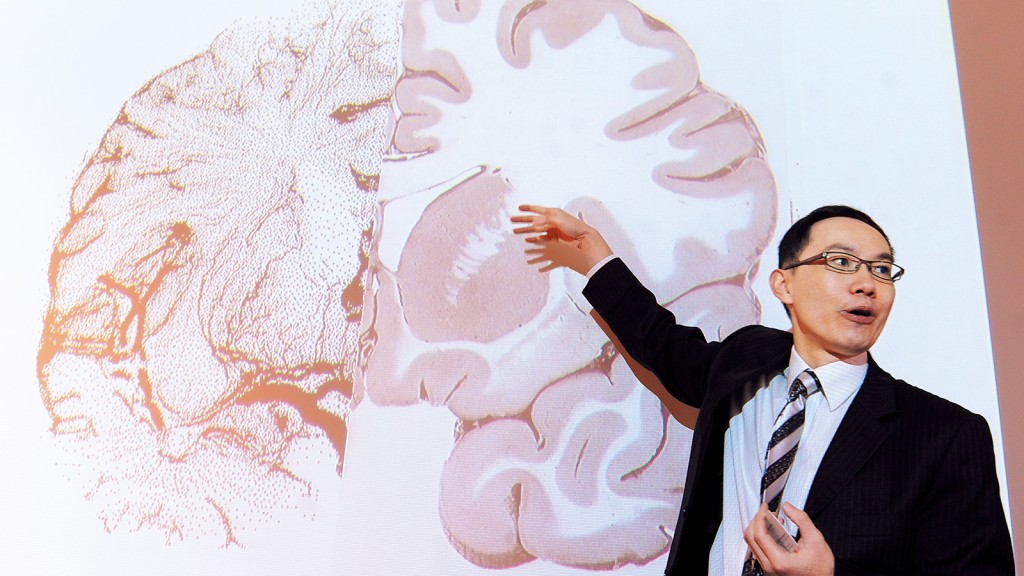 腦袋主宰人們的一切，莫仲棠教授指就算四肢癱瘓，即如物理學奇才霍金，仍可憑腦袋影響世界，因此他才投入腦神經專科。