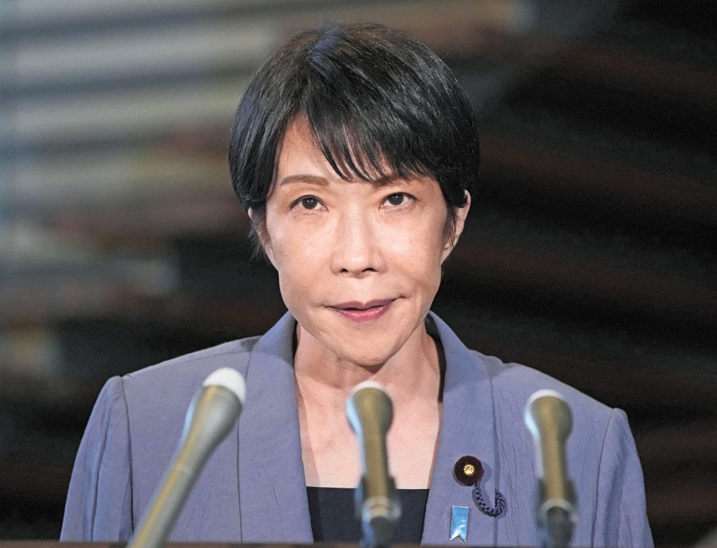 日本首相高市早苗支持率急瀉,欲不顧黨內外反對將食品消費稅率大減至百分之一,被指是導致日圓大跌的主因。 日本首相高市早苗支持率急瀉,欲不顧黨內外反對將食品消費稅率大減至百分之一,被指是導致日圓大跌的主因。