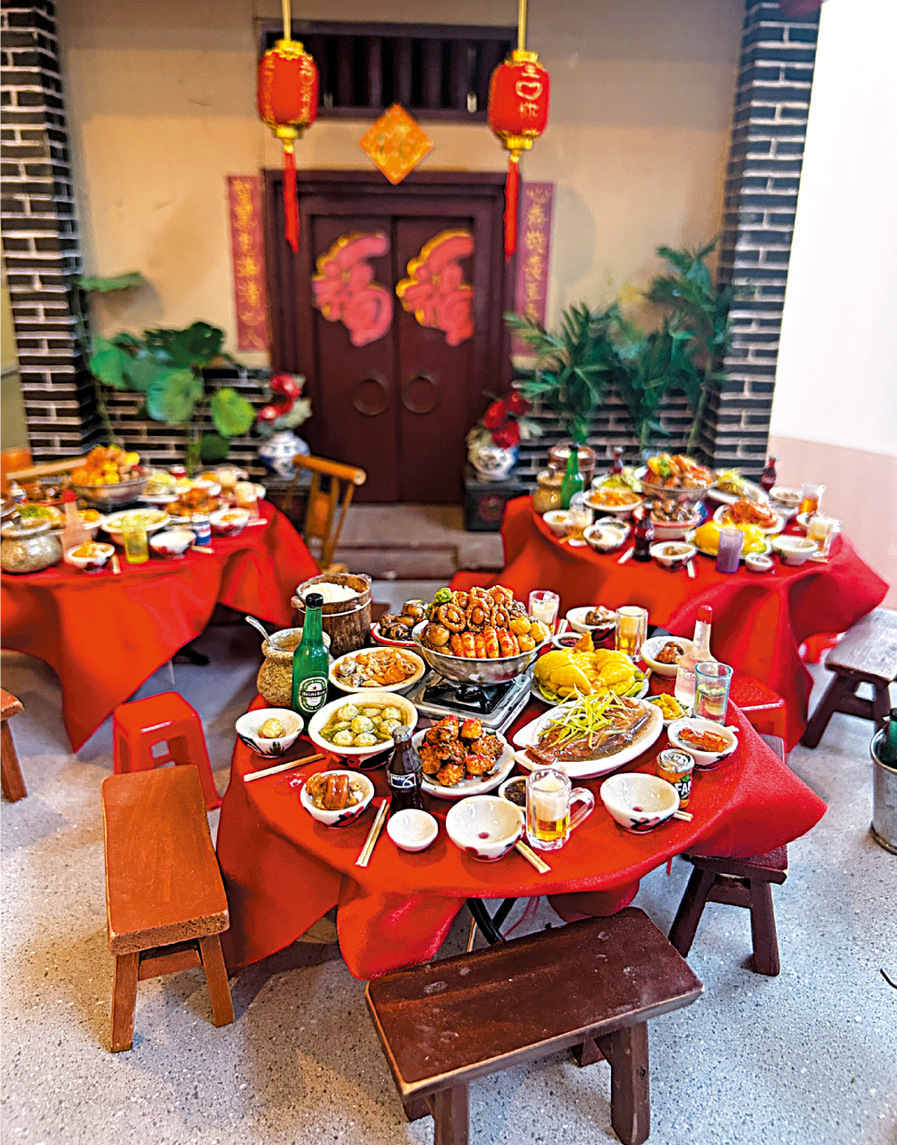 除了靜態閱讀，活動亦設有多場工作坊及講座，包括微型藝術展覽等等。