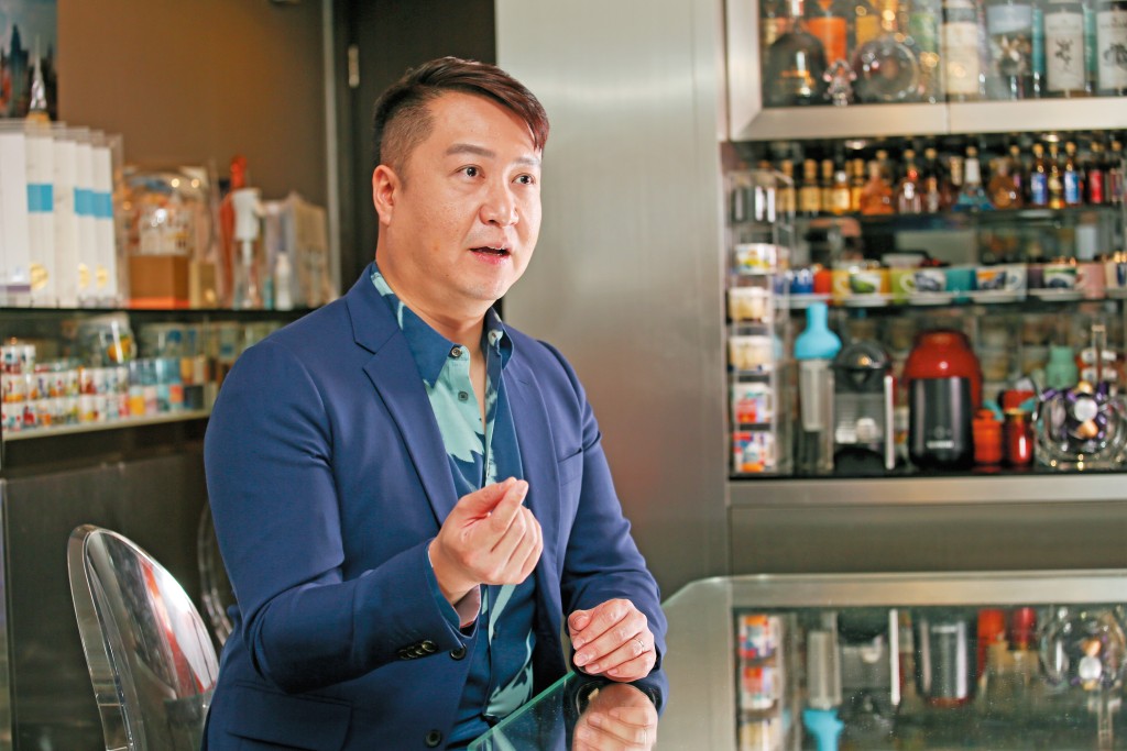 黃德几稱，希慎股價今年累升四成八，跑贏收租股及房託基金。