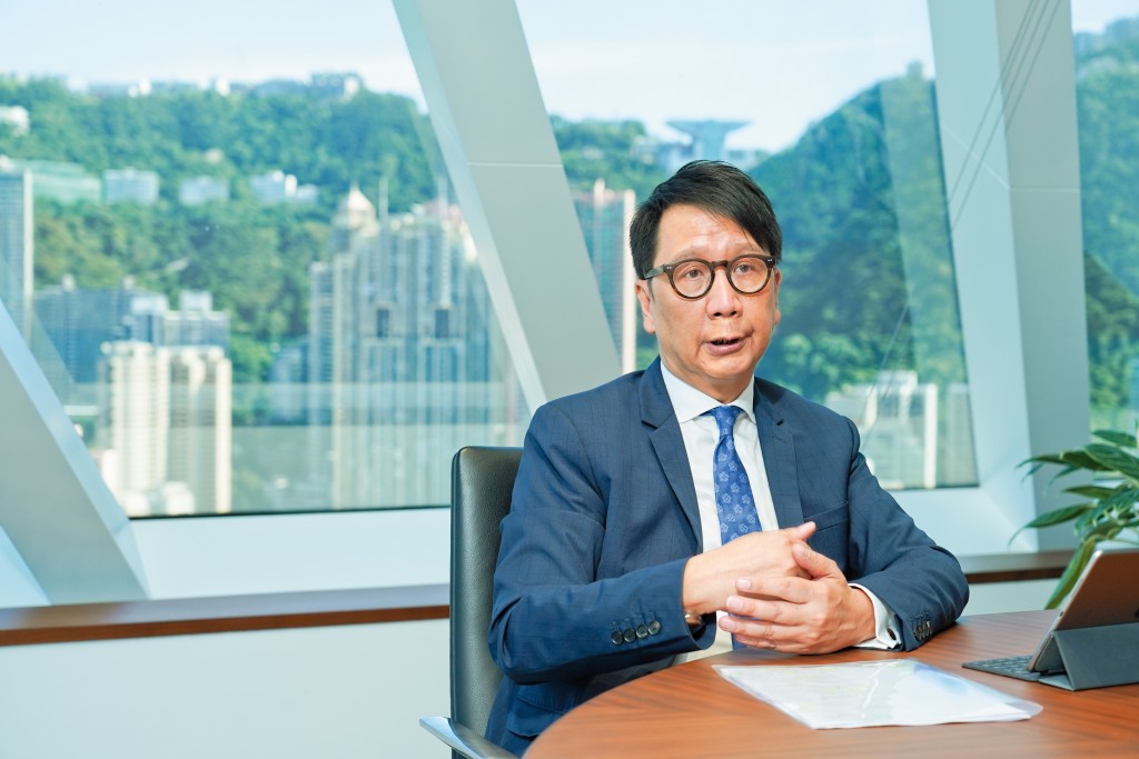 金價又創新高,臻享顧問董事總經理王良享認為歸根究柢是「美國政策好難估」。 金價又創新高,臻享顧問董事總經理王良享認為歸根究柢是「美國政策好難估」。