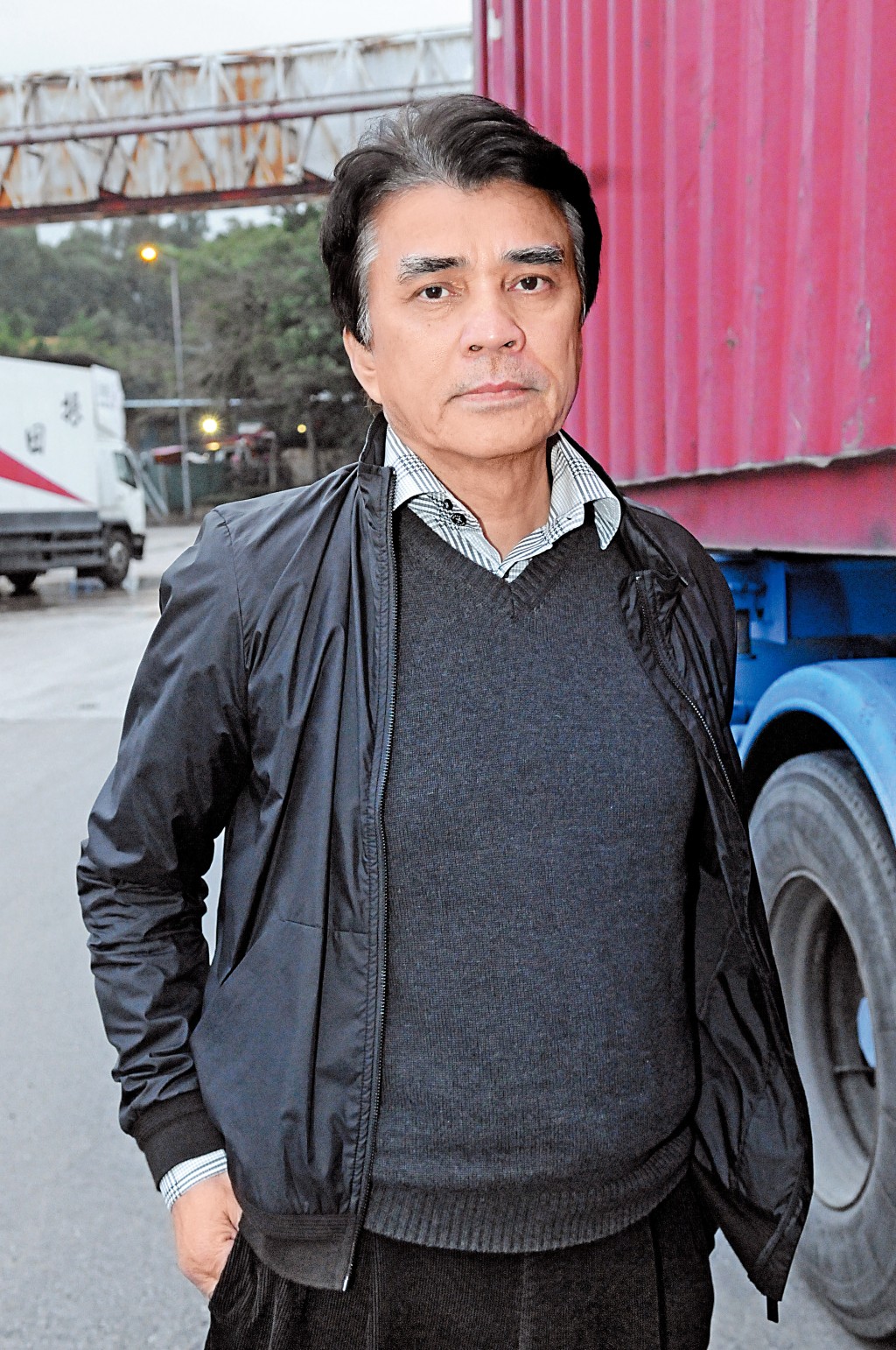 蔣志偉指油公司的油價長期「加快減慢」，做法不合理。