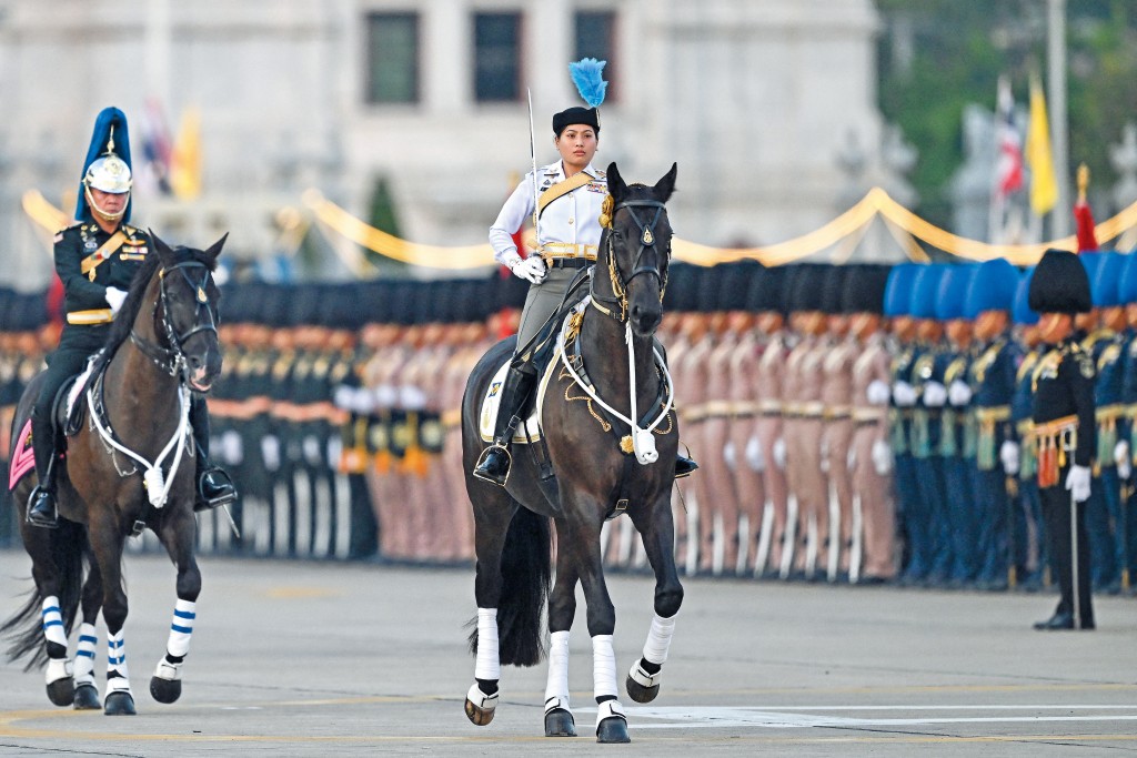 蕊梵公主表明對皇位不感興趣，只專注於時裝設計與馬術等個人事業上。