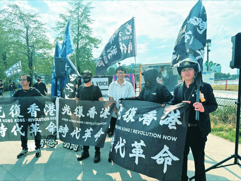現身處加拿大的姜嘉偉，面對被通緝等種種狀況，仍不時在個人社交平台發放反中亂港信息。