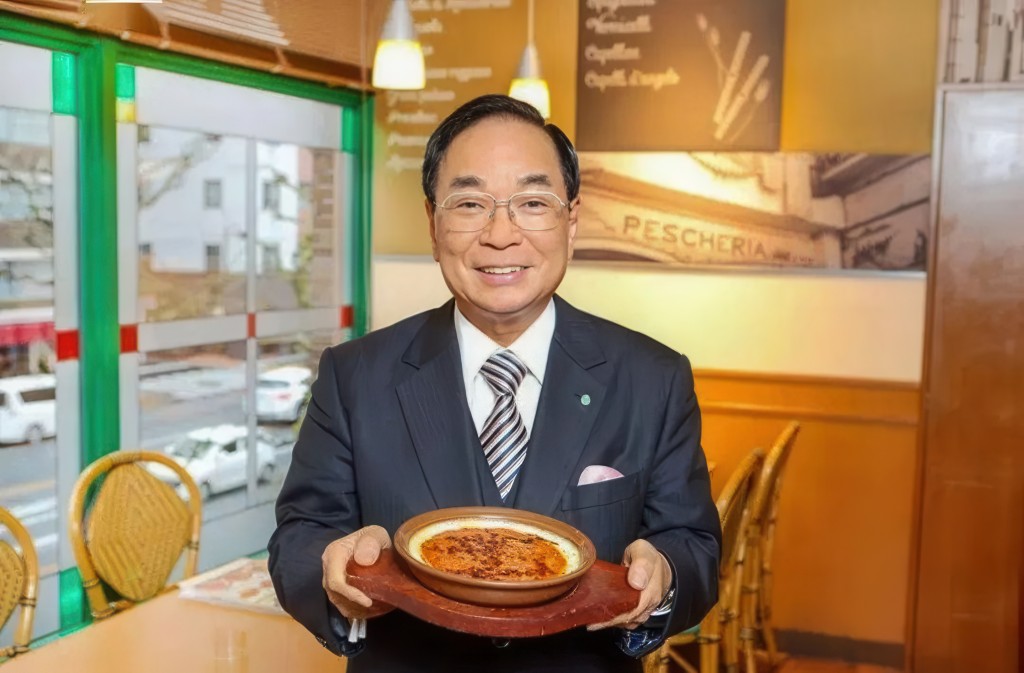 創辦人正垣泰彥推動的「超級工藝」,是店舖營運的靈魂,能夠節省人工成本。 創辦人正垣泰彥推動的「超級工藝」,是店舖營運的靈魂,能夠節省人工成本。