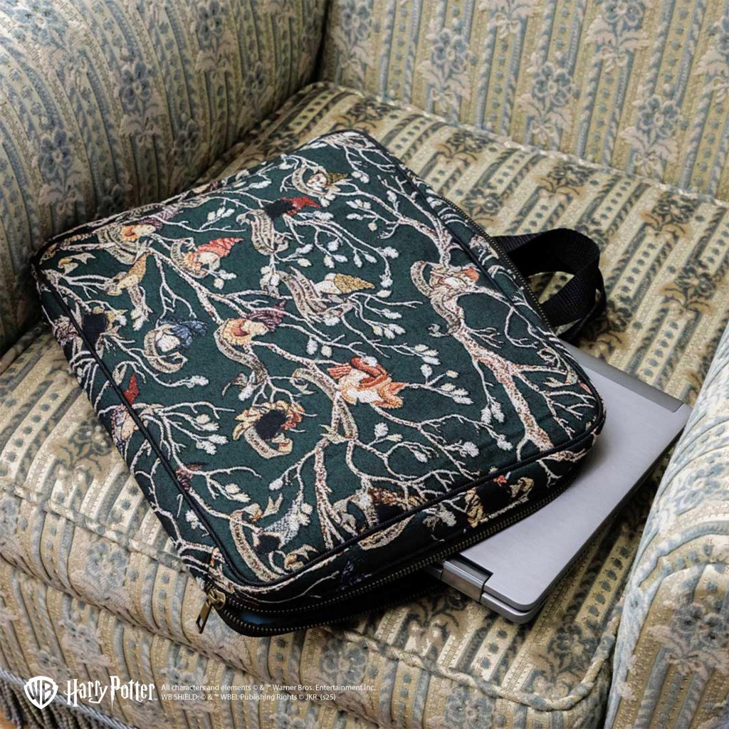 Black House Series手提電腦袋 $390