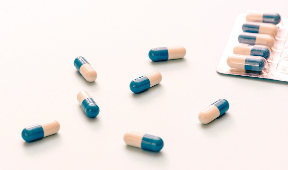 醫生建議盡量避免使用廣譜性抗生素,並因應病人需要只處方五至七日的療程,能減少因服用抗生素而出現的副作用。 醫生建議盡量避免使用廣譜性抗生素,並因應病人需要只處方五至七日的療程,能減少因服用抗生素而出現的副作用。