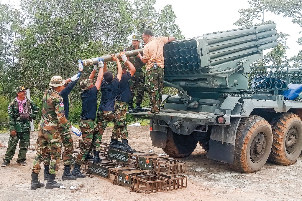 泰柬衝突持續，民族主義情緒高漲下，有利阿努廷選情。