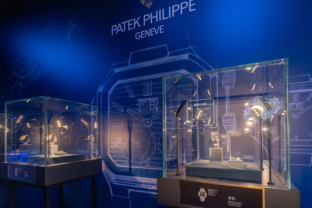 「創意熱誠」專區陳列了15枚源自二十世紀的標誌性時計，每一枚皆訴說着品牌設計演進的重要篇章。