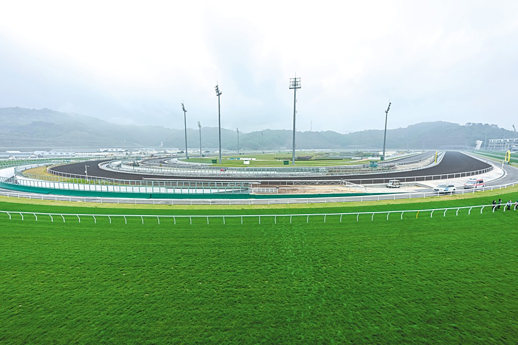 位於廣州的從化馬場佔地一百五十公頃。 位於廣州的從化馬場佔地一百五十公頃。