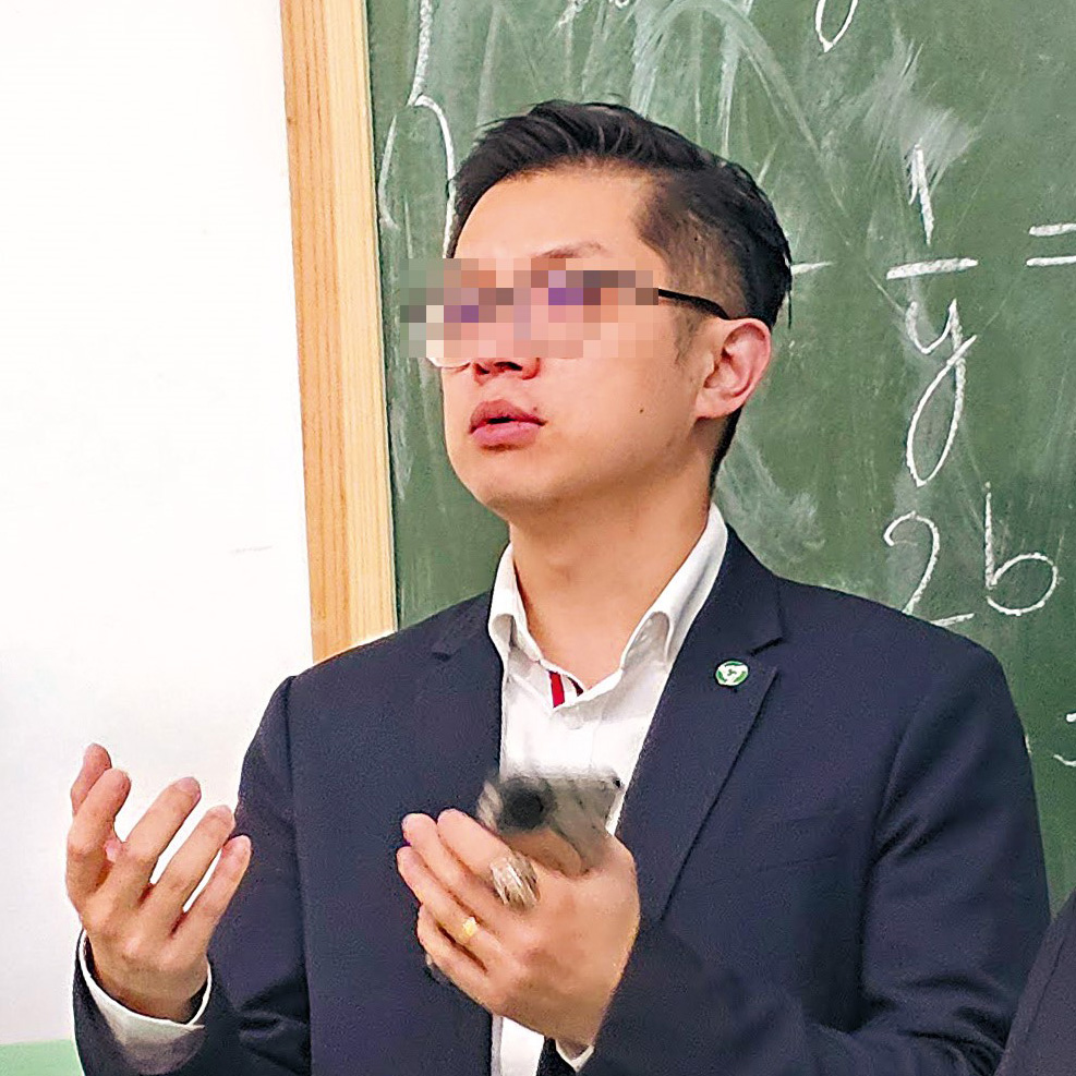 曾涉非禮女學生的男教師丘X華,五年前獲原校校長重新聘請,去年更升為助理校長。 曾涉非禮女學生的男教師丘X華,五年前獲原校校長重新聘請,去年更升為助理校長。