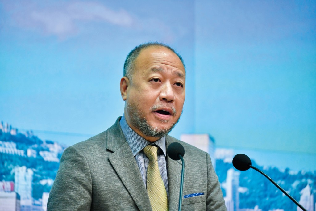 有份提出建議的區議員陳少棠坦言,要待政府「開綠燈」才可付諸實行。 有份提出建議的區議員陳少棠坦言,要待政府「開綠燈」才可付諸實行。