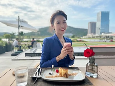 北京穿越者載人航天科技有限公司創辦人竟然是一名曾在央視做節目主持的90後靚女。