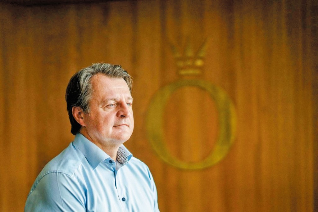 在任七年的行政總裁Alecander Lacik將在今年三月退休。