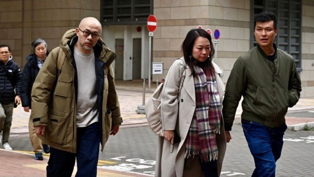 家屬不滿裁決中內容，當場拍枱離席