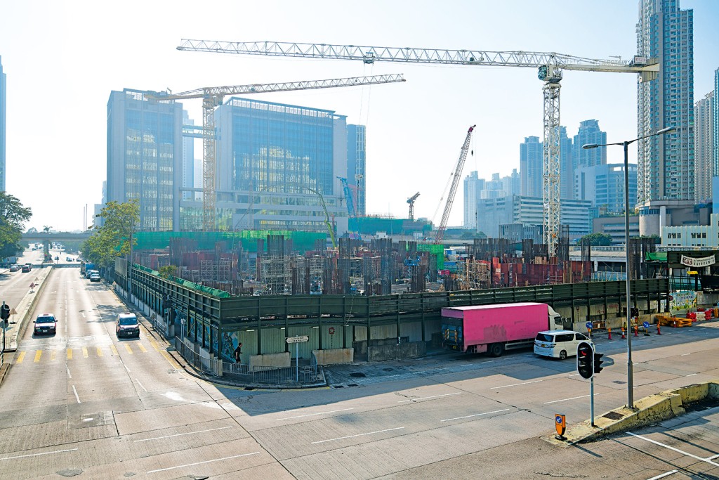 綠置居的長沙灣市區盤疑比居屋更吸引，因而搶走部分綠表潛在買家。