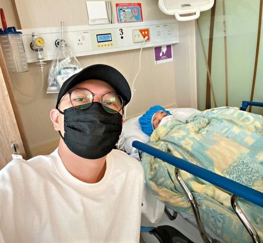 網紅「大J」近期交代自 己找代母的因由。 網紅「大J」近期交代自 己找代母的因由。