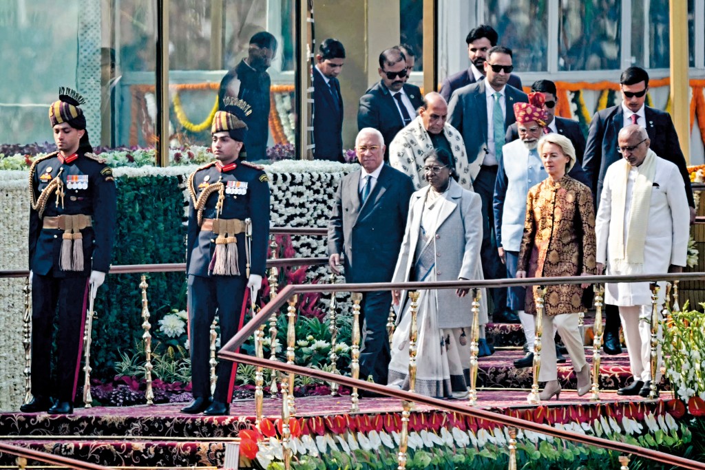 閱兵儀式邀請到歐盟委員會主席馮德萊恩(前右二)及歐洲理事會主席科斯塔 (前左二)出席。 閱兵儀式邀請到歐盟委員會主席馮德萊恩(前右二)及歐洲理事會主席科斯塔 (前左二)出席。