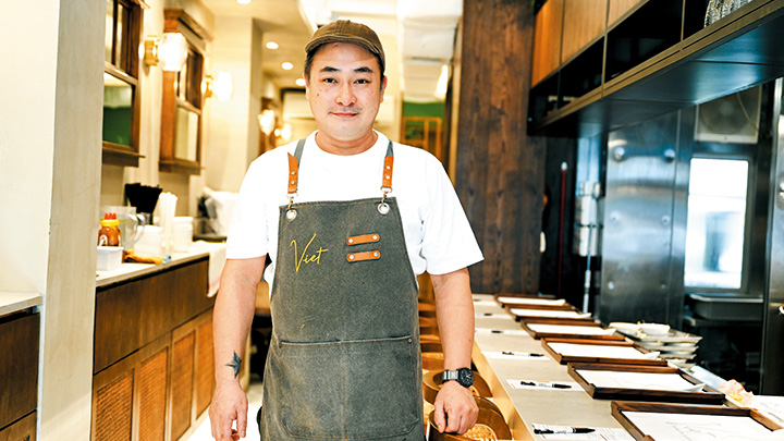 老闆之一兼餐廳主廚Jam，每天用心製作及嚴控出品，希望客人吃得開心又滿足。