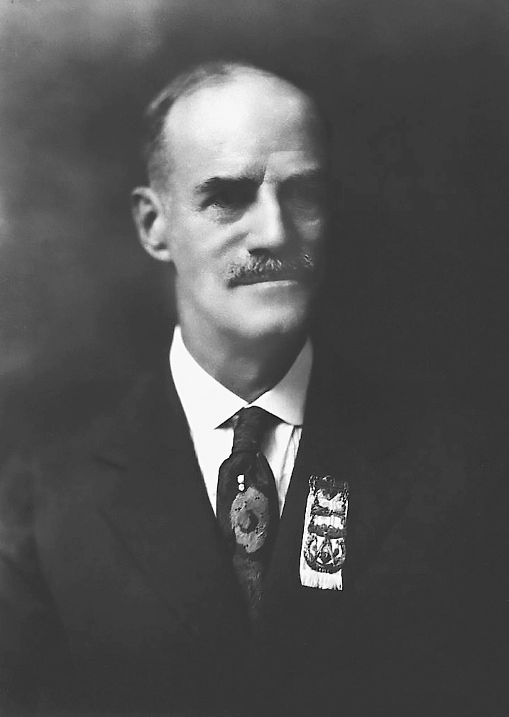Dr Pepper由美國藥劑師Charles Alderton於一八八五年發明,是美國最古老的飲品品牌之一。 Dr Pepper由美國藥劑師Charles Alderton於一八八五年發明,是美國最古老的飲品品牌之一。