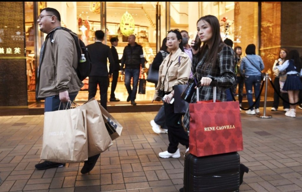 深圳12月1日起恢復實施赴香港旅遊「一簽多行」政策，並擴展至非戶籍居民。