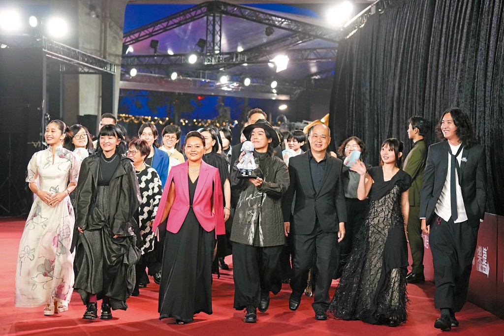 世外》團隊齊赴台北參與金馬影展，一同見證作品獲獎的重要時刻。