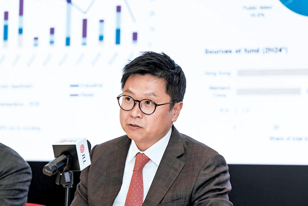 仲量聯行資本市場部主管陳國章直言,目前市面上可改建學生宿舍的酒店項目買少見少,收購成本上升。 仲量聯行資本市場部主管陳國章直言,目前市面上可改建學生宿舍的酒店項目買少見少,收購成本上升。