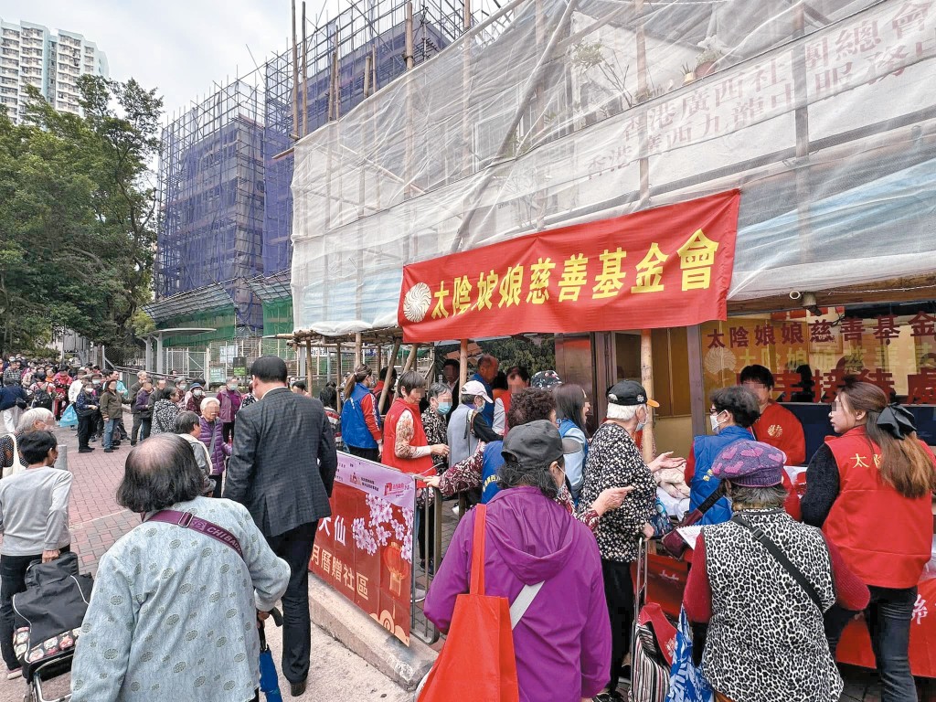 以月租一萬三千元租舖開設的「太陰娘娘基金會廟宇接待處」,有指將會退租結束營業。 以月租一萬三千元租舖開設的「太陰娘娘基金會廟宇接待處」,有指將會退租結束營業。