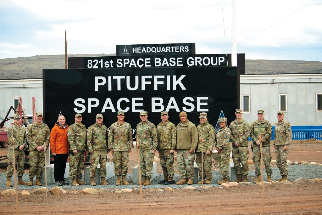 格陵蘭西北部的皮圖菲克太空基地，是美國在地球上最北端的軍事基地。