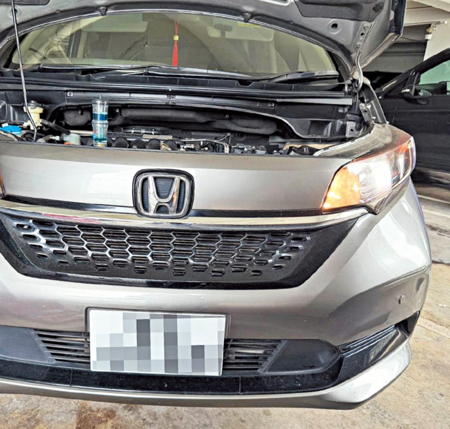 楊先生看中一輛二手車，但賣家要求先落訂才可驗車。