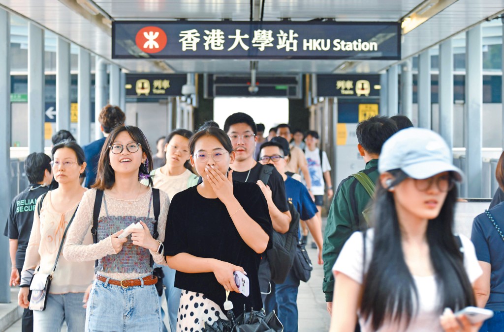 越來越多非本地生來港升學，令租務需求急升，在各大學附近的屋苑租金升幅較多。