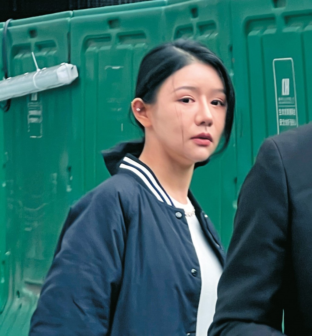 李思萱今年五月初承認兩項以欺騙手段取得服務等罪名,被判監禁二百四十日。 李思萱今年五月初承認兩項以欺騙手段取得服務等罪名,被判監禁二百四十日。