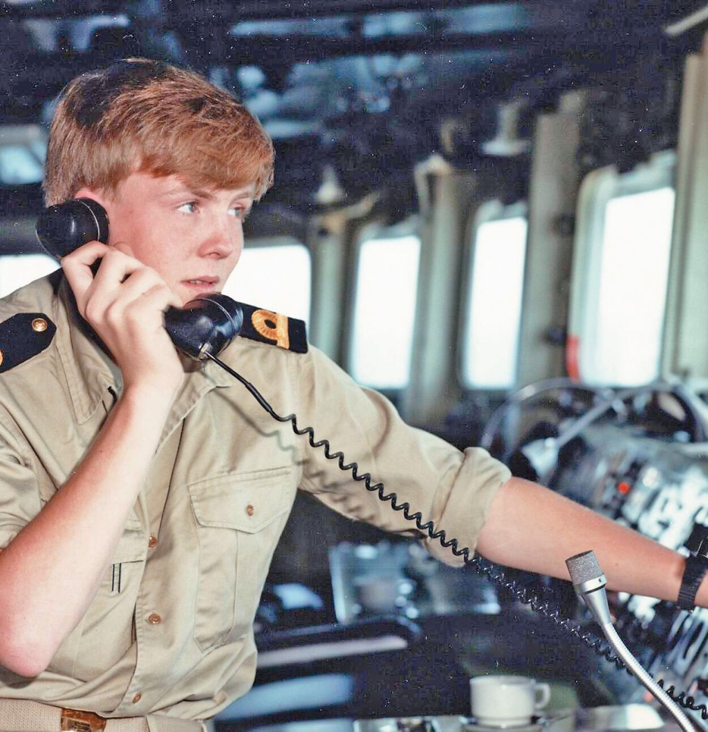 荷蘭國王威廉亞歷山大與妻女三人先後參軍,成為國民榜樣。他曾於一九八五年入伍,並在海軍服役兩年。 荷蘭國王威廉亞歷山大與妻女三人先後參軍,成為國民榜樣。他曾於一九八五年入伍,並在海軍服役兩年。