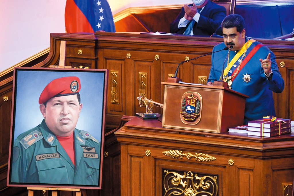 查韋斯於一三年病逝後，馬杜羅便以代總統身份參選並勝出。