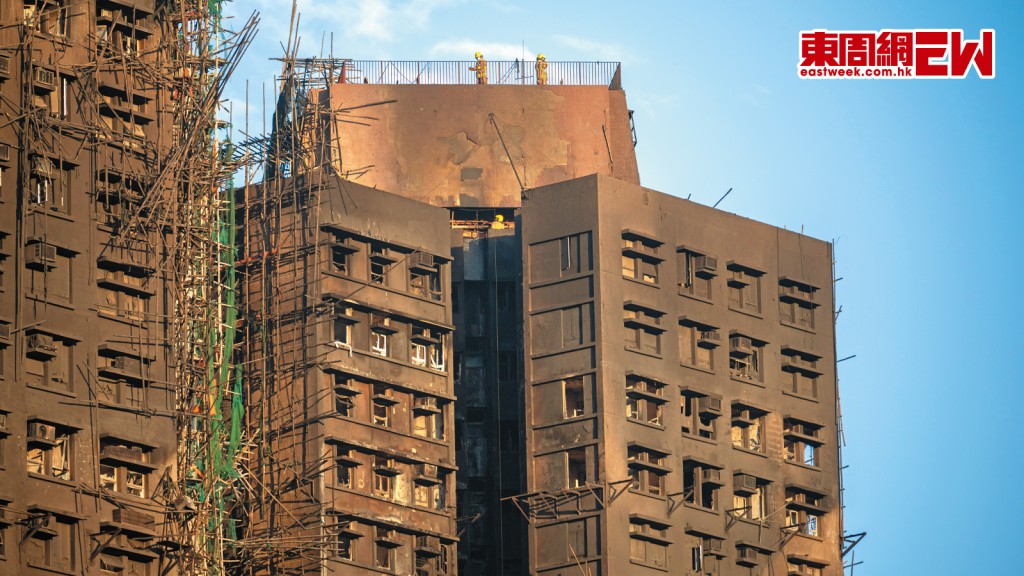 宏福苑雖屬已出售的居屋，災後復修或拆卸重建，成為當前必須解決的難題。