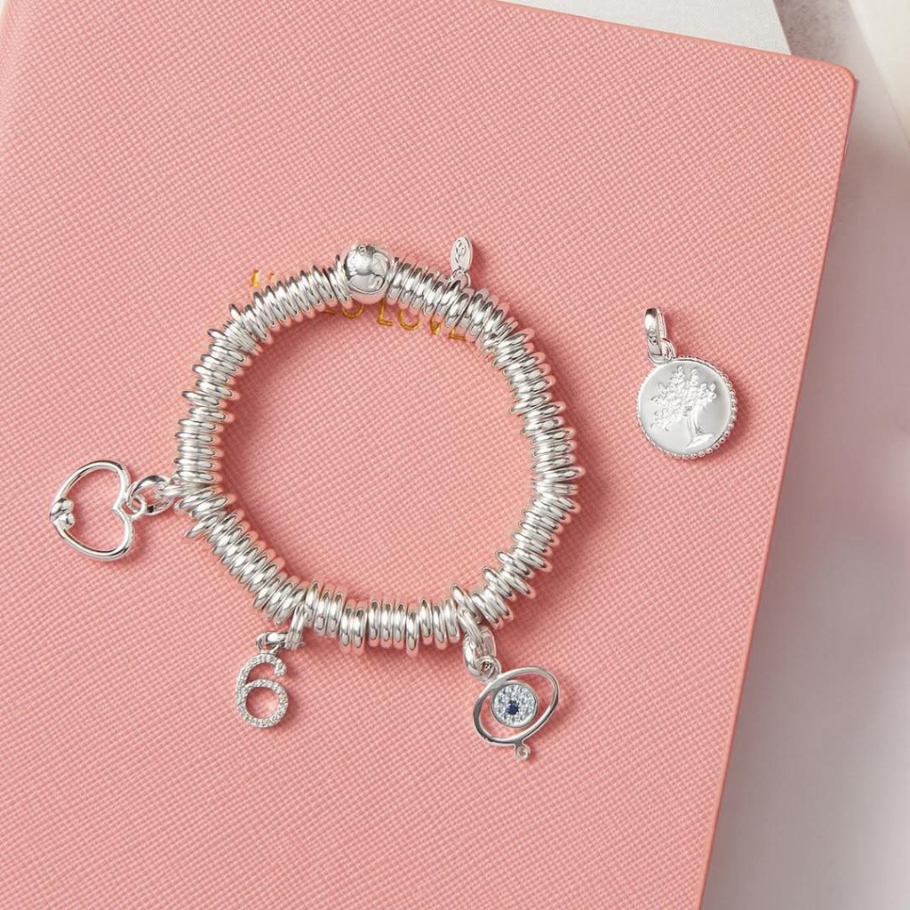 銀價飊升創新高港女賣舊款Pandora、Tiffany套現有「驚喜」