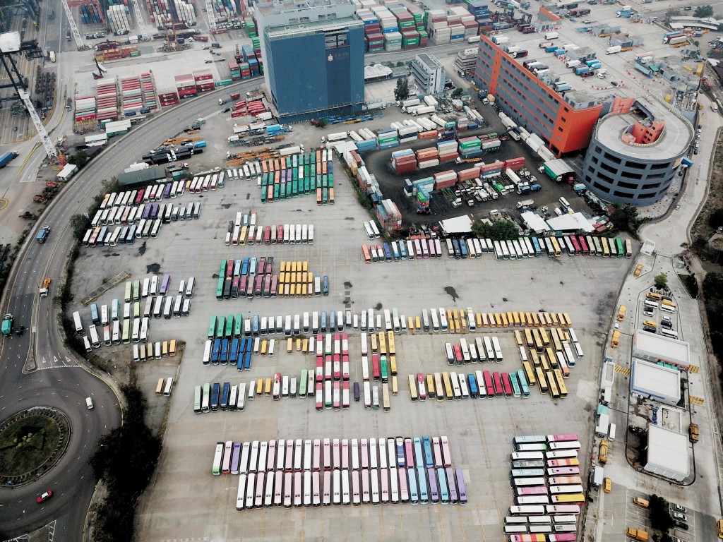 現時以臨時撥地形式作非專營巴士停車場及食環署車房的位置，或將會收回。