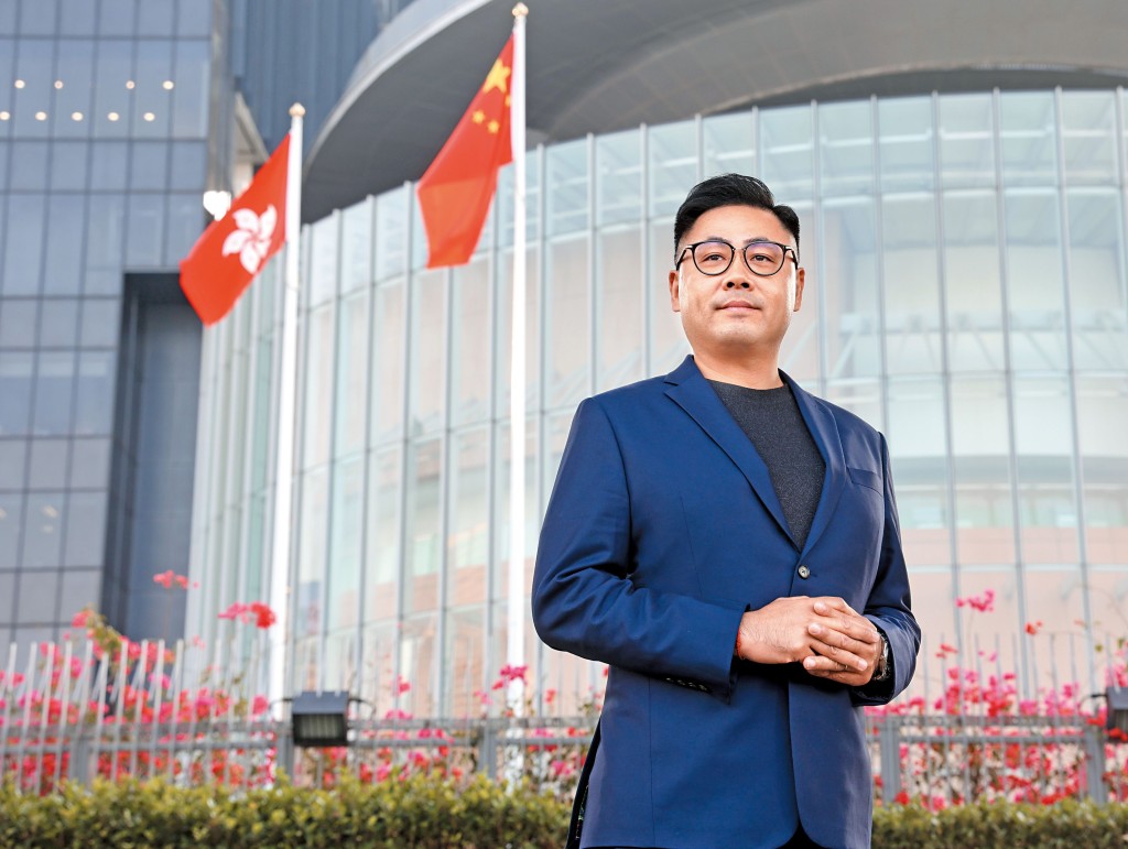 擺脫「政二代」 的稱號並不容易，葉傲冬要透過多年深耕細作，才漸漸得到外界認同。