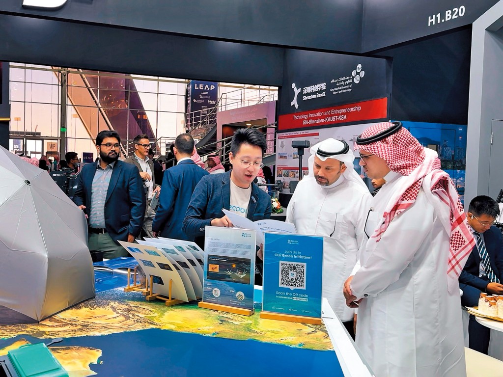 創冷科技聯合創辦人朱毅豪表示,中東地區的天氣炎熱,無電製冷塗料正好符合當地需求。 創冷科技聯合創辦人朱毅豪表示,中東地區的天氣炎熱,無電製冷塗料正好符合當地需求。