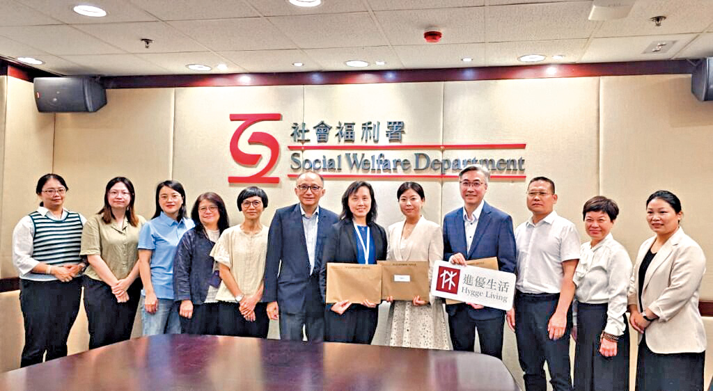 進優生活合作營運的三間內地院舍已先後獲社署納入「廣東院舍照顧服務計劃」認可安老院。 進優生活合作營運的三間內地院舍已先後獲社署納入「廣東院舍照顧服務計劃」認可安老院。