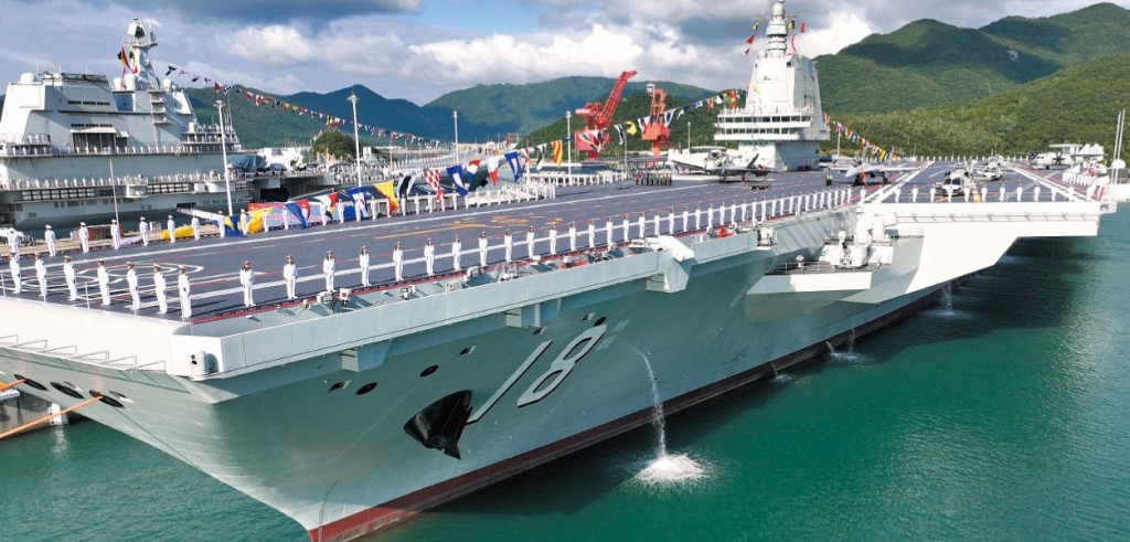福建艦是中國首艘採用電磁彈射系統的航母。 福建艦是中國首艘採用電磁彈射系統的航母。