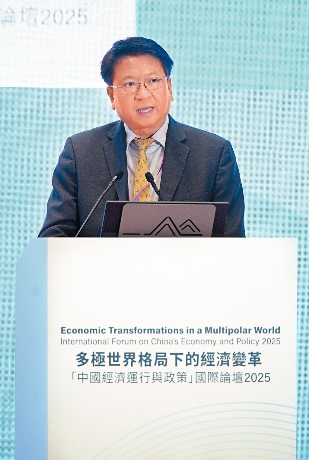 莊太量指出，互聯網券商開設實體店，可以增加品牌曝光率，地舖可以成為廣告。