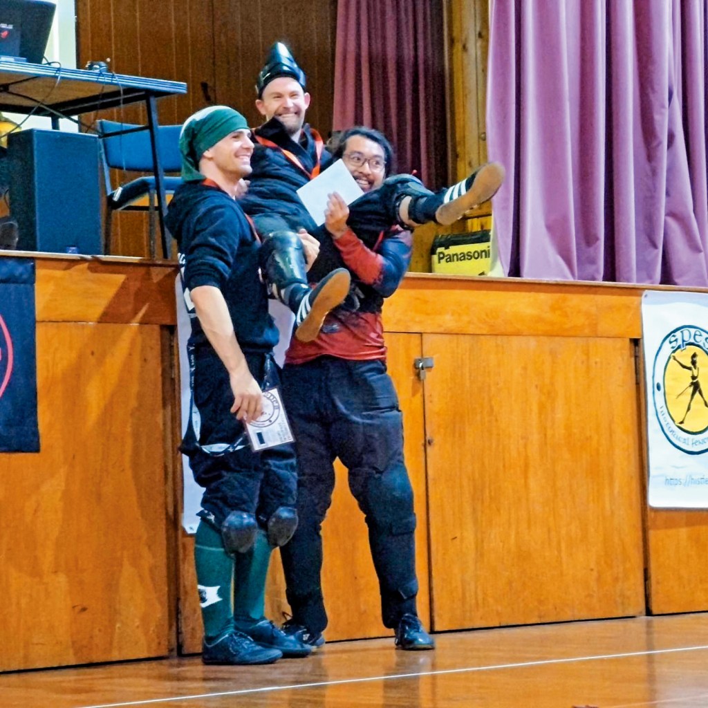 二〇二三年,馬日進參加美國Unicorn Fight Club比賽並獲得側劍項目的銀牌,親身證明自己的武術系統對不同風格的對手都有效。 二〇二三年,馬日進參加美國Unicorn Fight Club比賽並獲得側劍項目的銀牌,親身證明自己的武術系統對不同風格的對手都有效。