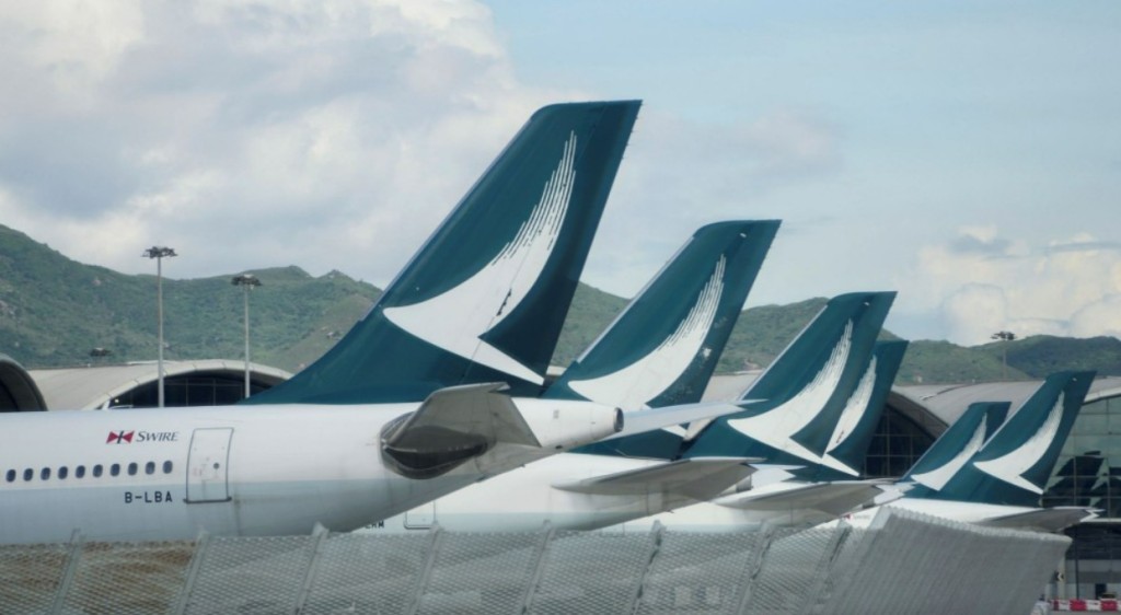 國泰客機遭戰機攔截|調查揭空管當時向另一航班發指示 國泰機組錯誤回應後 未察覺通訊中斷 國泰客機遭戰機攔截|調查揭空管當時向另一航班發指示 國泰機組錯誤回應後 未察覺通訊中斷