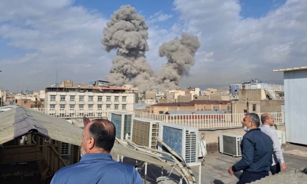 美國及以色列聯手向伊朗發動軍事行動。美聯社 美國及以色列聯手向伊朗發動軍事行動。美聯社