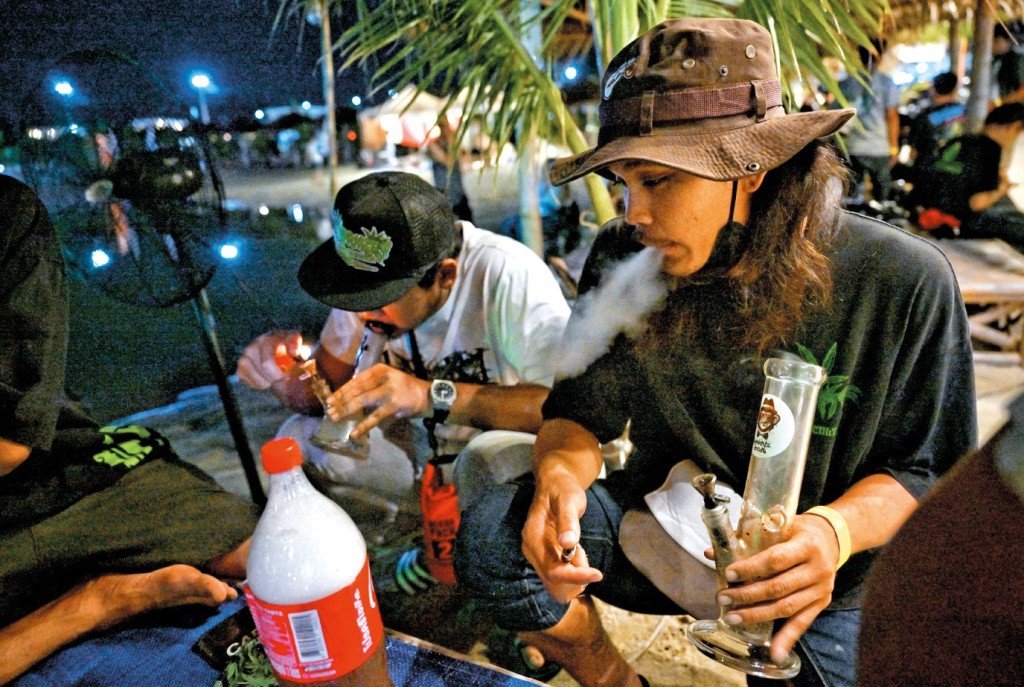 泰國大麻合法化後出現吸食年輕化。