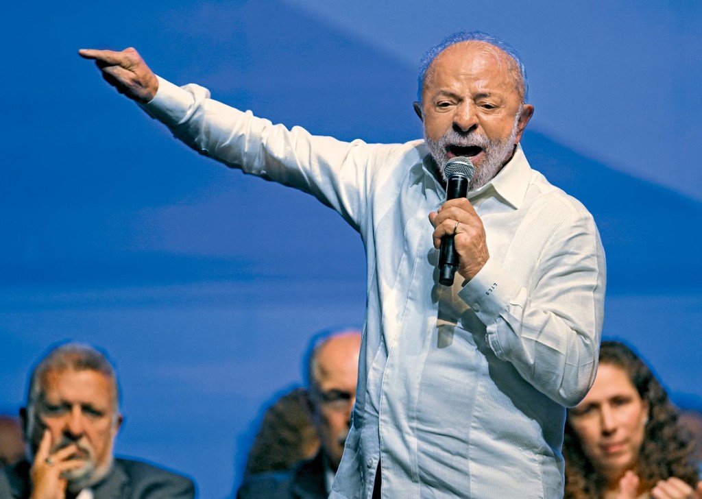 巴西總統魯拉在競選活動上把沃卡羅事件的責任指向前總統博爾索納羅。