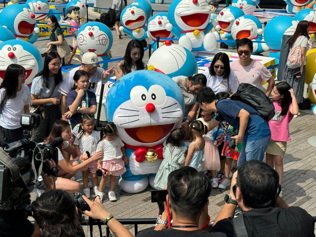 位於星光大道及尖沙咀海旁的免費展區明日(8月11日)為最後開放日，各位多啦A夢迷快啲去Say Goodbye喇!