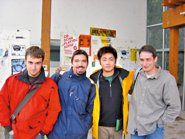 大學時曾到德國留學，葉傲冬學得一口流利德語。