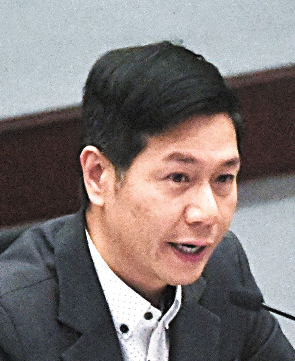 立法會議員吳傑莊及鄧家彪(上)接觸不少Fun Coffee苦主,並協助跟進。 立法會議員吳傑莊及鄧家彪(上)接觸不少Fun Coffee苦主,並協助跟進。